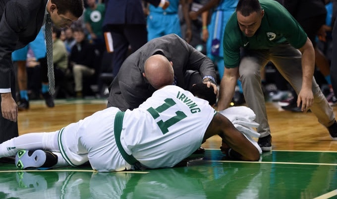 Com lesão no joelho, Kyrie Irving está fora da temporada da NBA